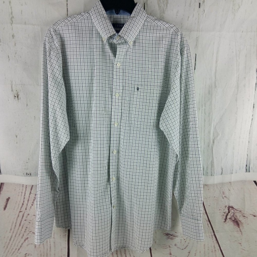 Izod Premium Essentials Men's White Check Button Down Long Sleeve Shirt Size M